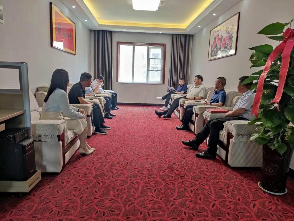 熱烈歡迎中鐵十五局駐信陽指揮部賈總等一行蒞臨河南永和建設(shè)集團檢查指導工作